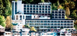 Hotel Geiranger od strony fiordu